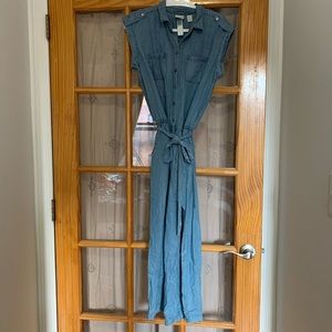 Chico’s Size 1 (M) denim cropped romper